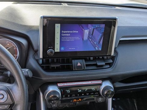 Used 2025 Toyota RAV4 XLE FWD image 19