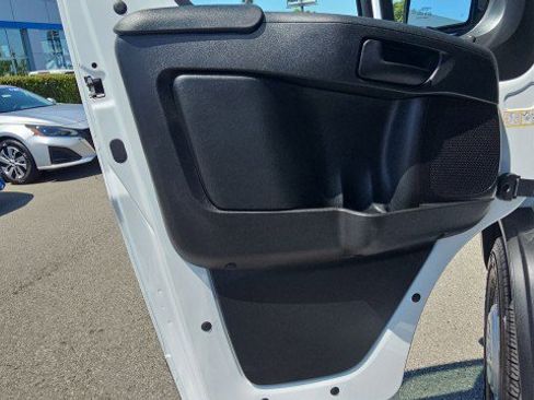 Used 2026 RAM ProMaster 2500 w/ Convenience Group FWD image 20