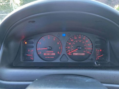 Used 2002 Toyota Corolla S image 13