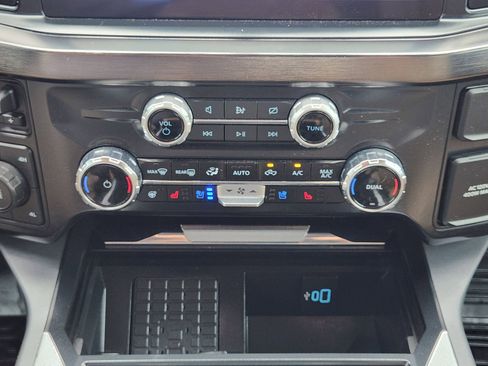 Used 2024 Ford F350 Lariat AWD/4WD image 21