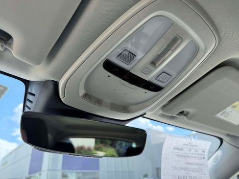 Certified 2025 Volvo XC60 B5 Plus AWD/4WD image 25