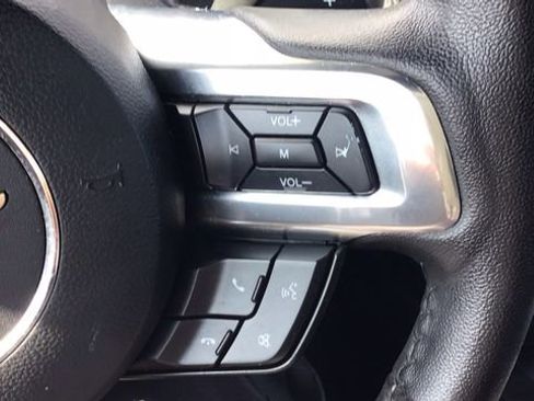 Certified 2017 Ford Mustang Coupe image 17