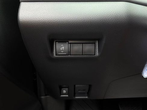 Used 2026 Toyota RAV4 LE AWD/4WD image 25