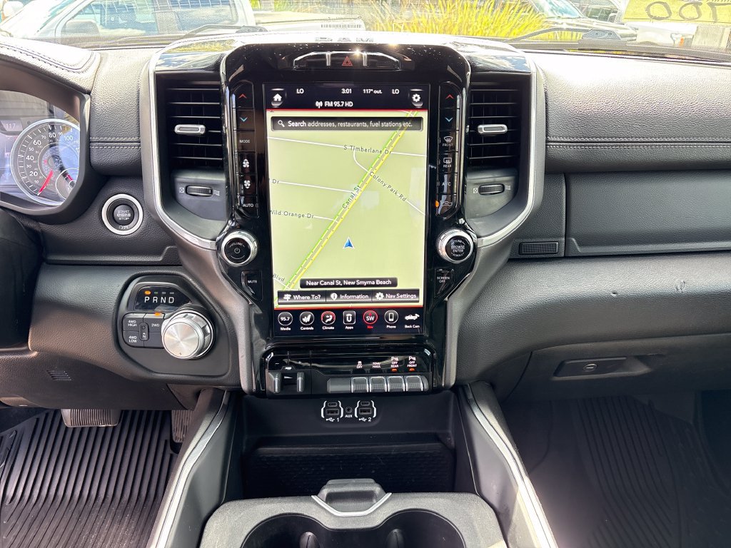Used 2020 RAM 2500 Laramie w/ Night Edition AWD/4WD image 23