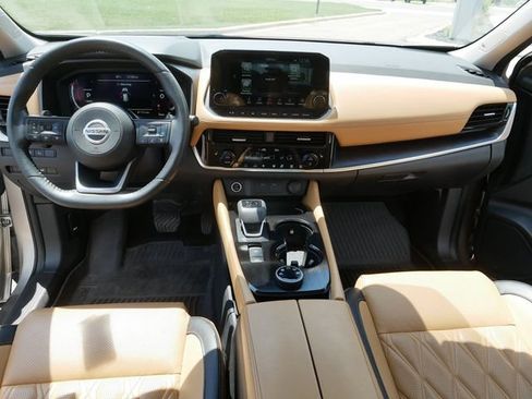 Used 2021 Nissan Rogue Platinum AWD/4WD image 21