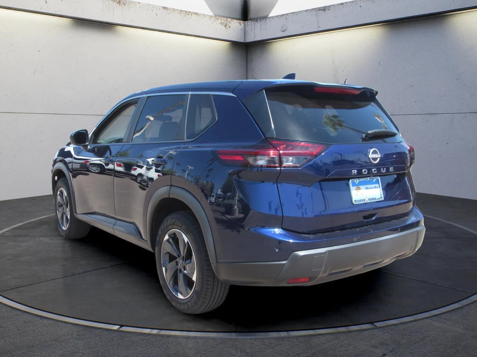 Used 2025 Nissan Rogue SV FWD image 6