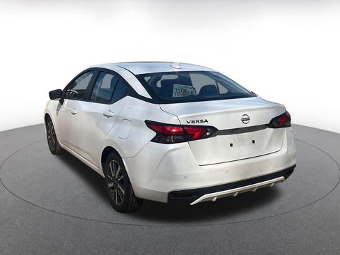 Used 2025 Nissan Versa SV image 14