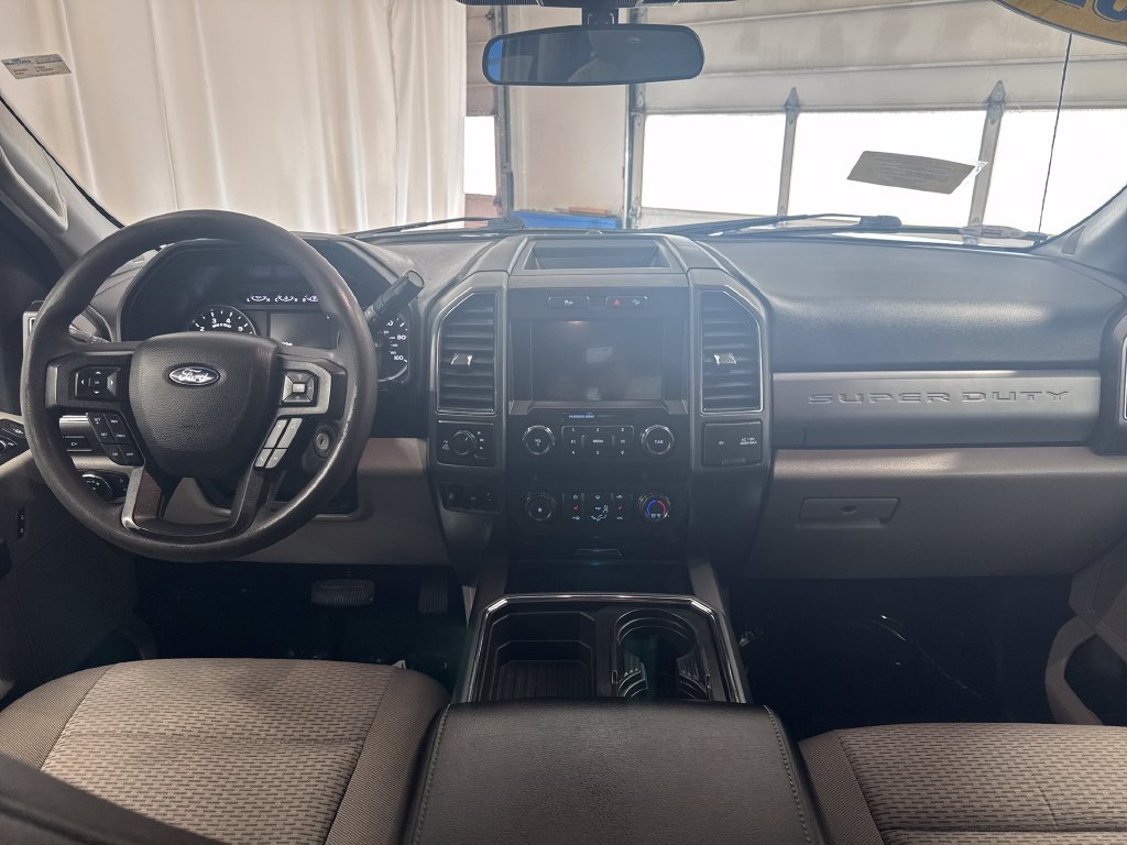 Used 2021 Ford F250 XLT w/ XLT Premium Package AWD/4WD image 12