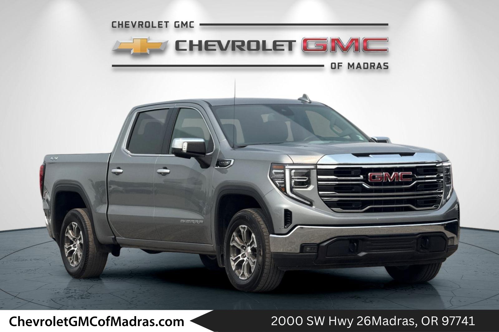 Used 2025 GMC Sierra 1500 SLT AWD/4WD image 1