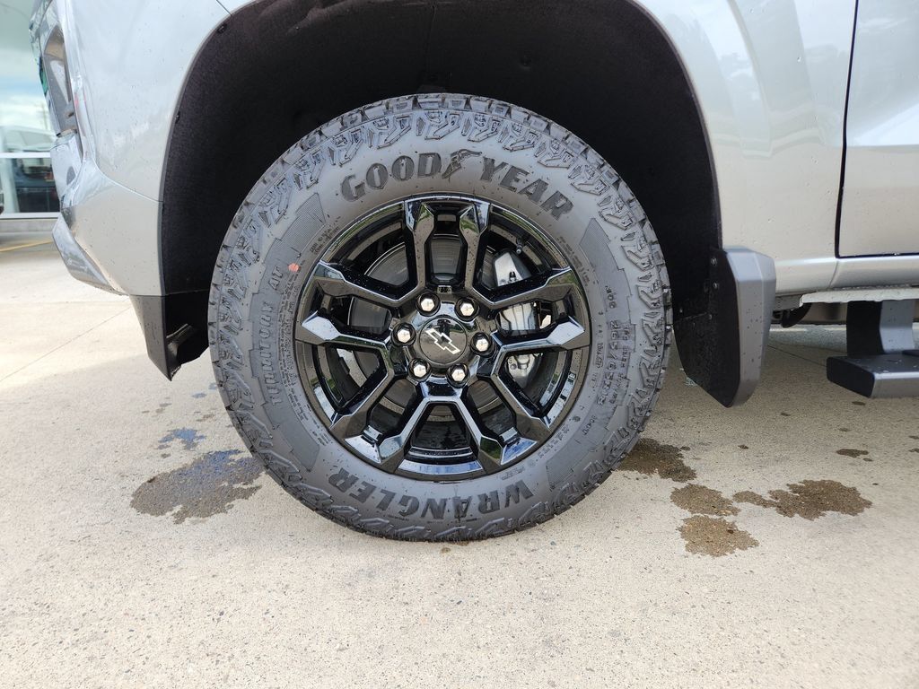 New 2026 Chevrolet Colorado Z71 w/ Midnight Edition AWD/4WD image 29