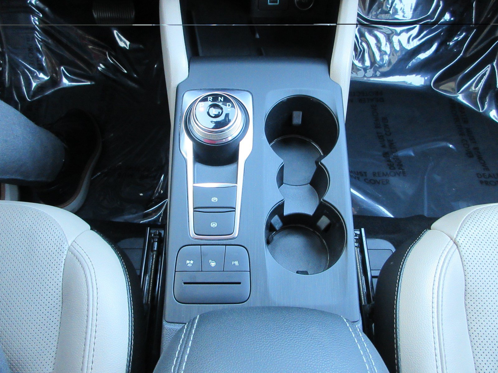 Used 2020 Ford Escape Titanium FWD image 45