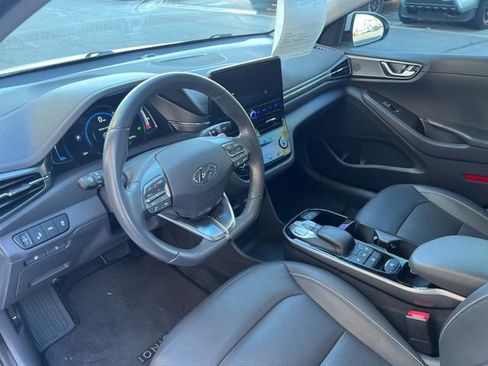Used 2020 Hyundai Ioniq Limited image 25