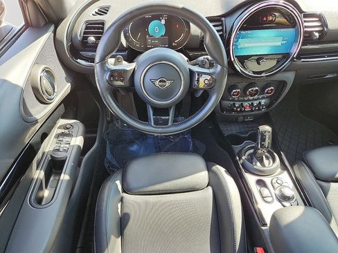 Used 2022 MINI Cooper Clubman S w/ Premium Package image 12