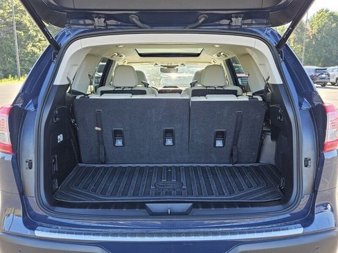 Used 2023 Subaru Ascent Limited w/ Technology Package image 11