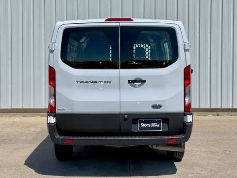 Certified 2025 Ford Transit 250 Low Roof w/ Exterior Upgrade Package RWD image 5