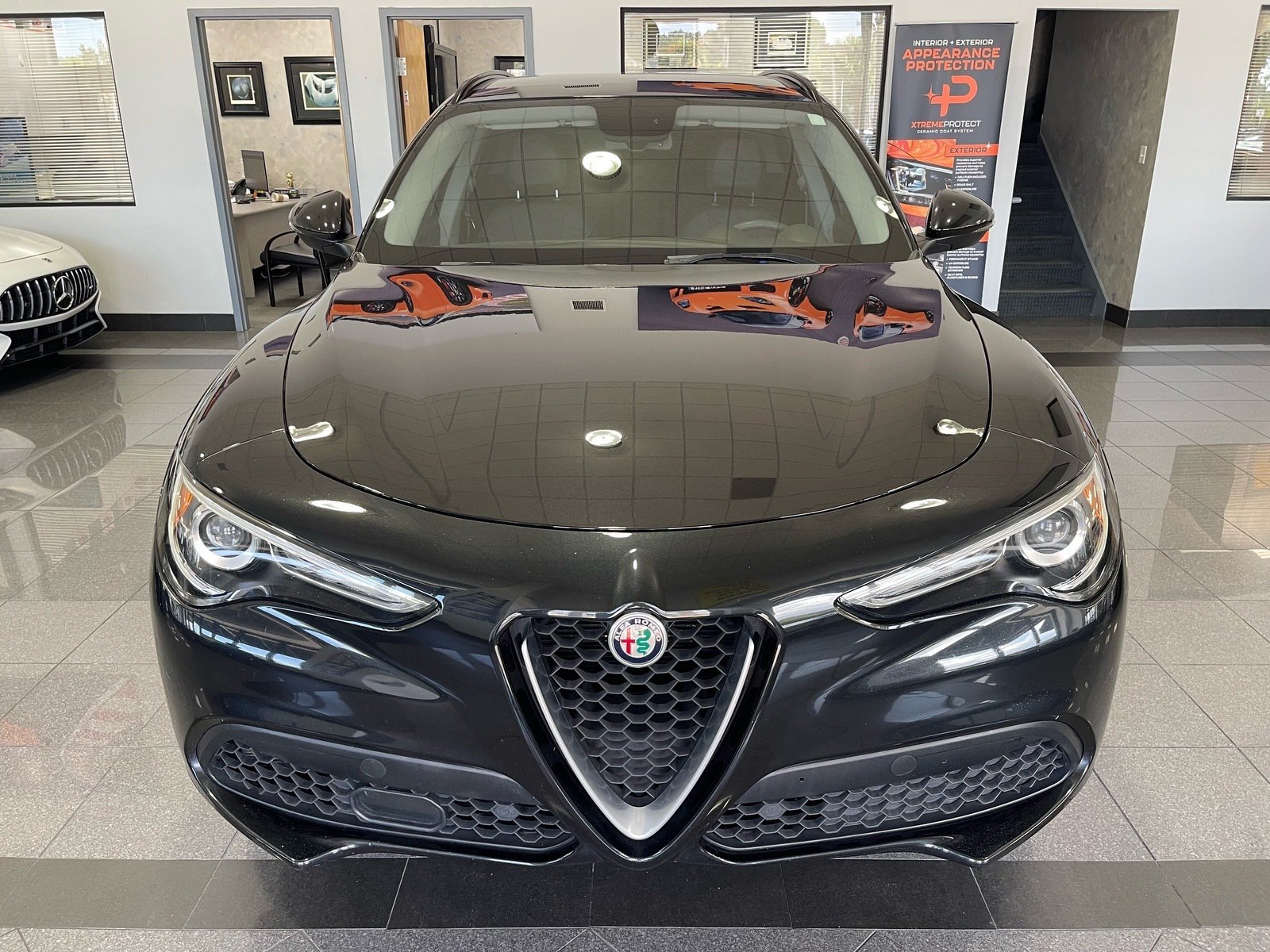 Used 2018 Alfa Romeo Stelvio Sport w/ Quick Order Package 22J Sport AWD/4WD image 9