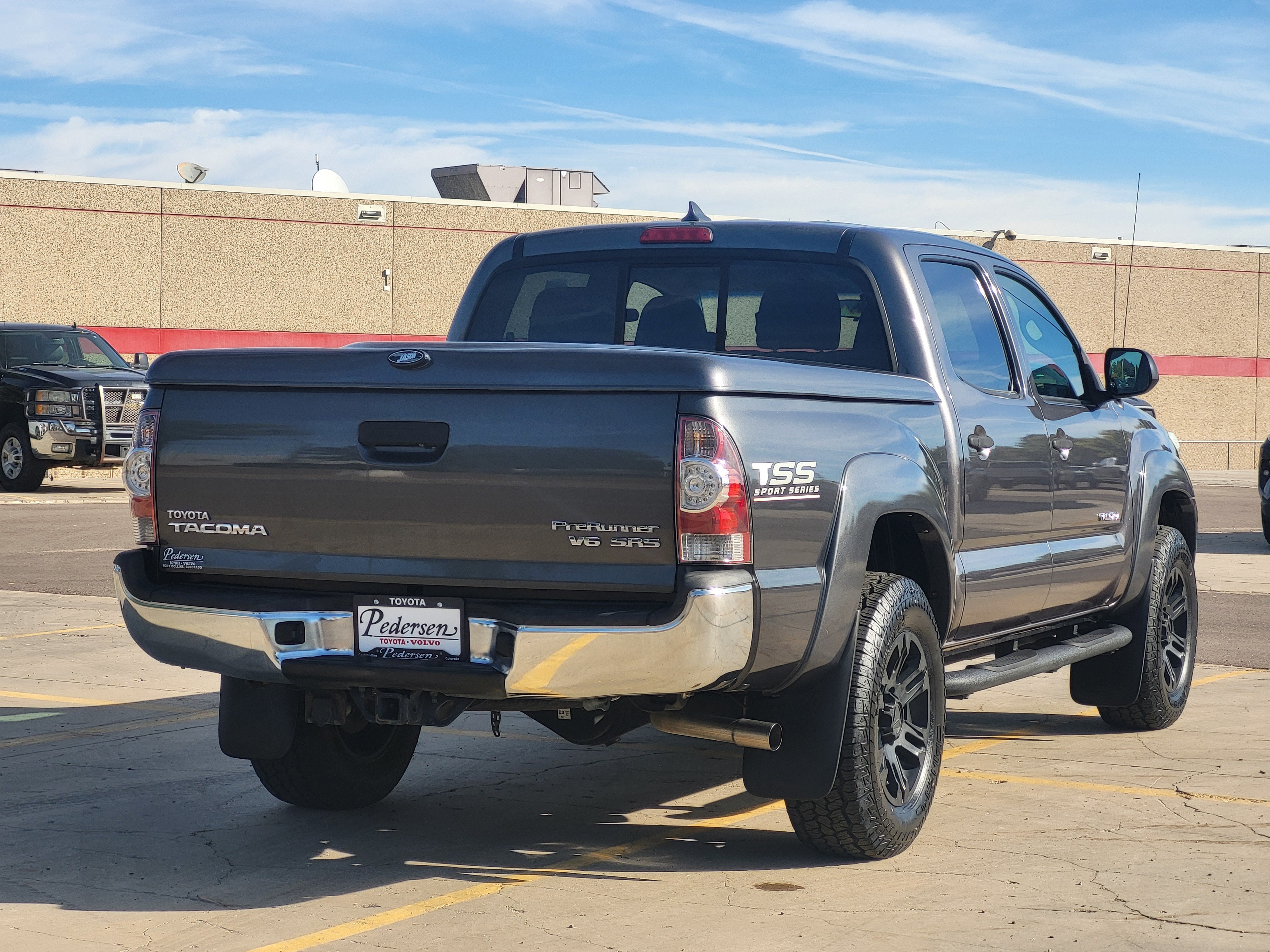 Used 2015 Toyota Tacoma PreRunner w/ SR5 Package RWD image 2