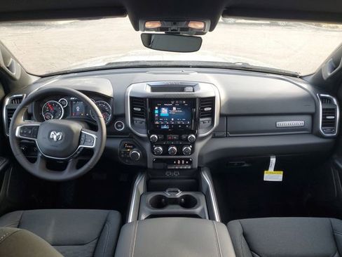 New 2026 RAM 1500 4x4 Crew Cab image 16