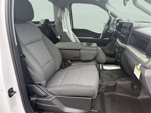 Used 2024 Ford F450 XL w/ Snow Plow Prep Package image 19