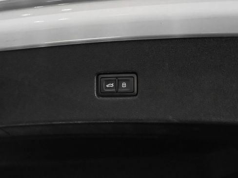 Used 2019 Audi Q8 Prestige w/ Year 1 Package AWD/4WD image 53