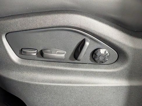 New 2026 Porsche Cayenne Coupe AWD/4WD image 29