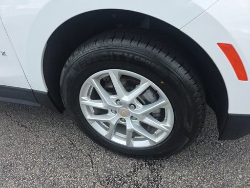 Used 2023 Chevrolet Equinox LT AWD/4WD image 9