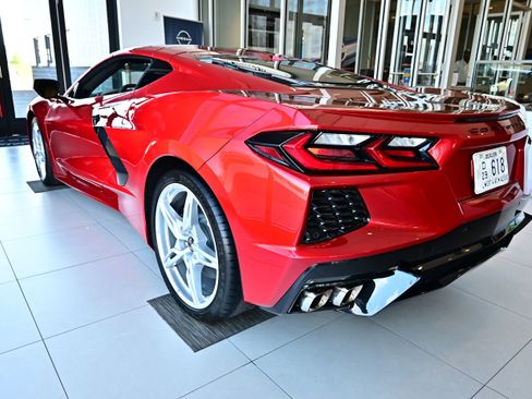 Used 2023 Chevrolet Corvette Stingray Preferred Cpe w/ 2LT RWD image 7