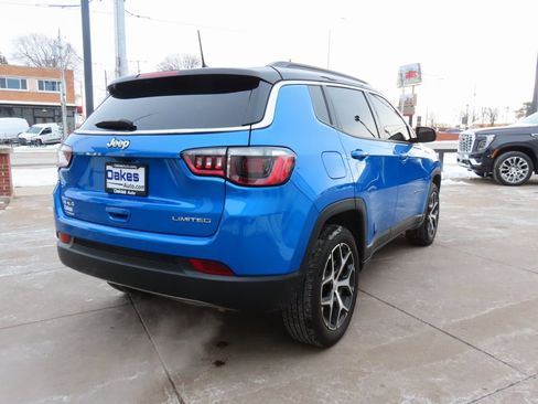 Used 2024 Jeep Compass Limited image 7