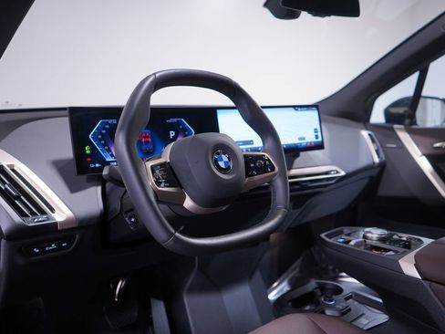 Used 2026 BMW iX xDrive45 image 6