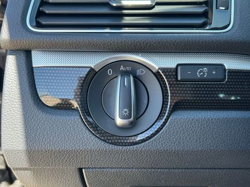 Used 2019 Volkswagen Passat 2.0T SE R-Line image 37