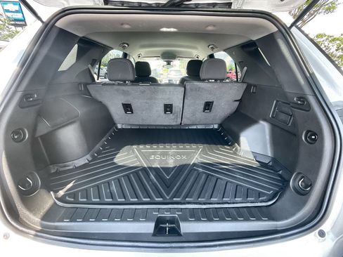 Used 2022 Chevrolet Equinox LT FWD image 25