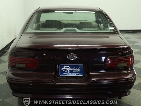 Used 1996 Chevrolet Impala SS RWD image 9