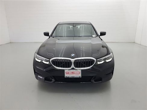 Used 2019 BMW 330i xDrive Sedan w/ Convenience Package image 3