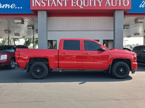 Used 2018 Chevrolet Silverado 1500 LT w/ All Star Edition AWD/4WD image 2