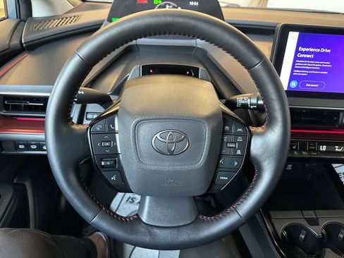 Used 2024 Toyota Prius Prime FWD image 2