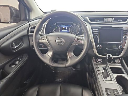 Used 2020 Nissan Murano SV w/ Premium Package image 14
