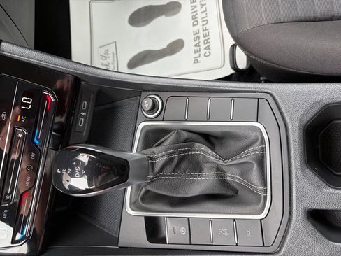 Used 2025 Volkswagen Jetta S FWD image 19