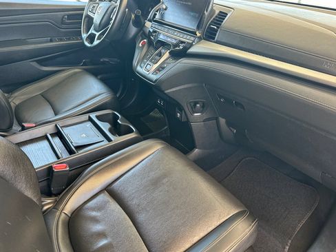 Used 2025 Honda Odyssey EX-L image 17