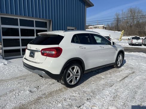 Used 2019 Mercedes-Benz GLA 250 GLA 250 image 9