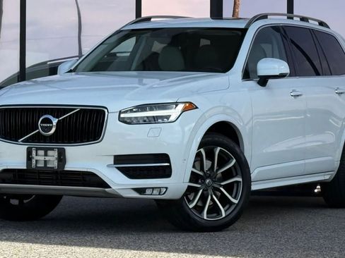 Used 2016 Volvo XC90 T6 Momentum w/ Momentum Plus Package AWD/4WD image 2
