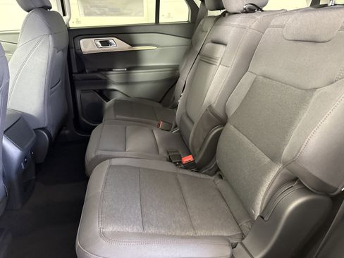 New 2026 Ford Explorer Active RWD image 13
