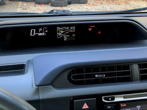 Used 2015 Toyota Prius C Two w/ Preferred Accessory Package image 25