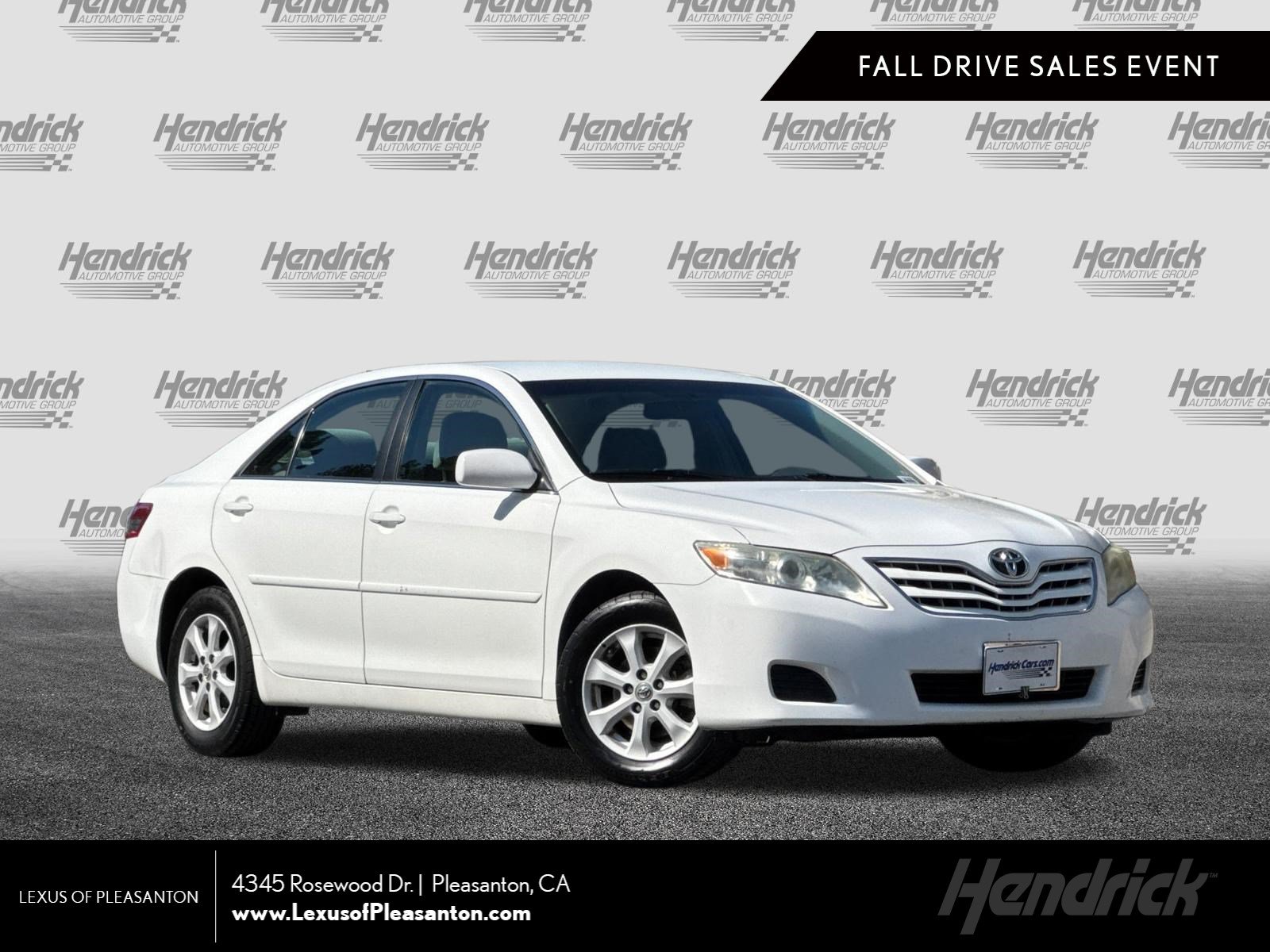 Used 2010 Toyota Camry LE FWD image 1