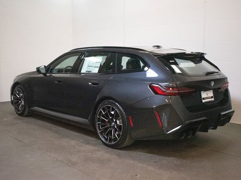 New 2026 BMW M5 Touring image 6