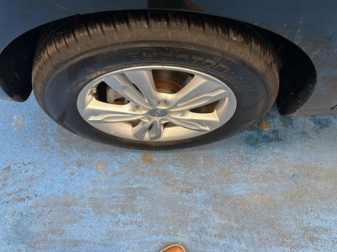 Used 2011 Hyundai Tucson GLS w/ Navigation Pkg 2 image 16