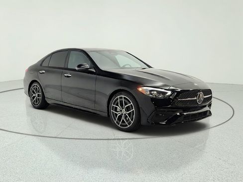 Used 2024 Mercedes-Benz C 300 Sedan image 3