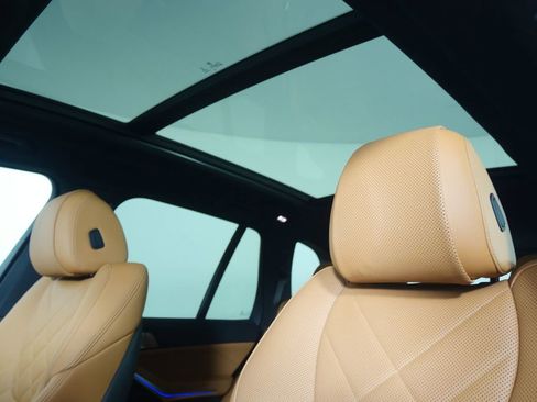 Certified 2023 BMW X5 sDrive40i w/ M Sport Package image 11