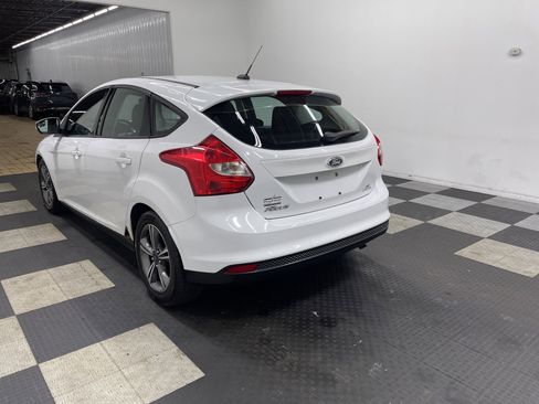 Used 2014 Ford Focus SE w/ SE Sport Package image 2