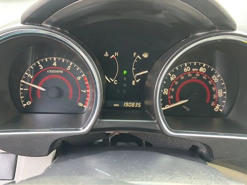 Used 2011 Toyota Highlander SE image 26