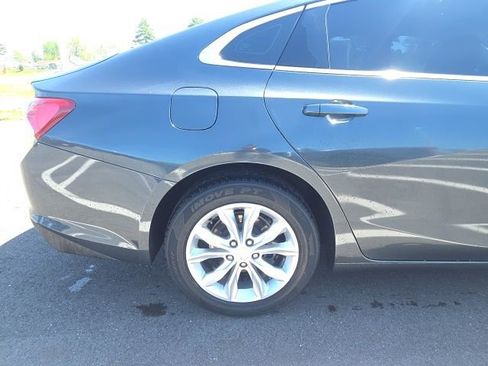 Used 2020 Chevrolet Malibu LT FWD image 7
